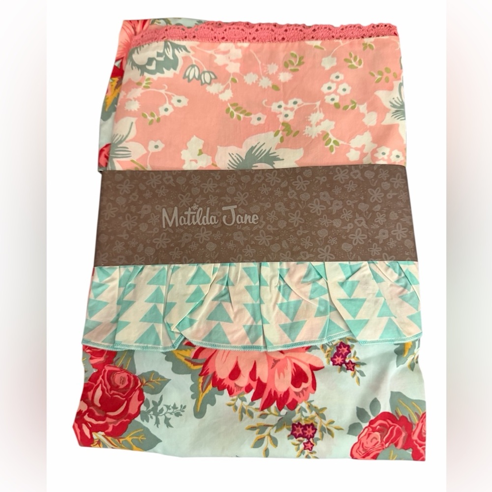 Matilda Jane Standard Size pillowcase/sham, floral rose pattern. New in package!